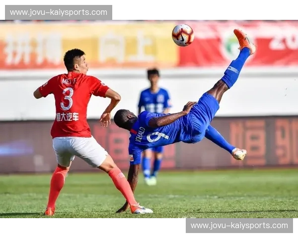 绿地申花vs广州恒大：重温经典，激情依旧！